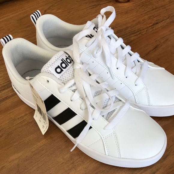 adidas shoes with stripes on one side